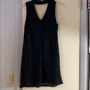BOUTIQUE two layer black dress with v cut